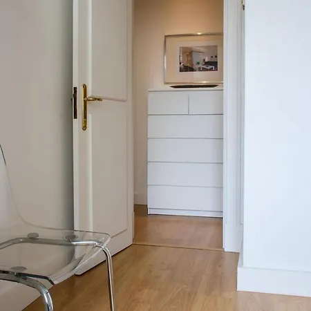 Downtown Center Iii, Chiado Apartamento *